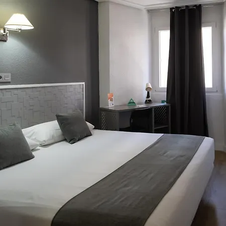 Hotell Alda Centro *