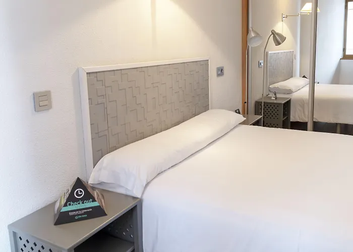 Отель Alda Centro